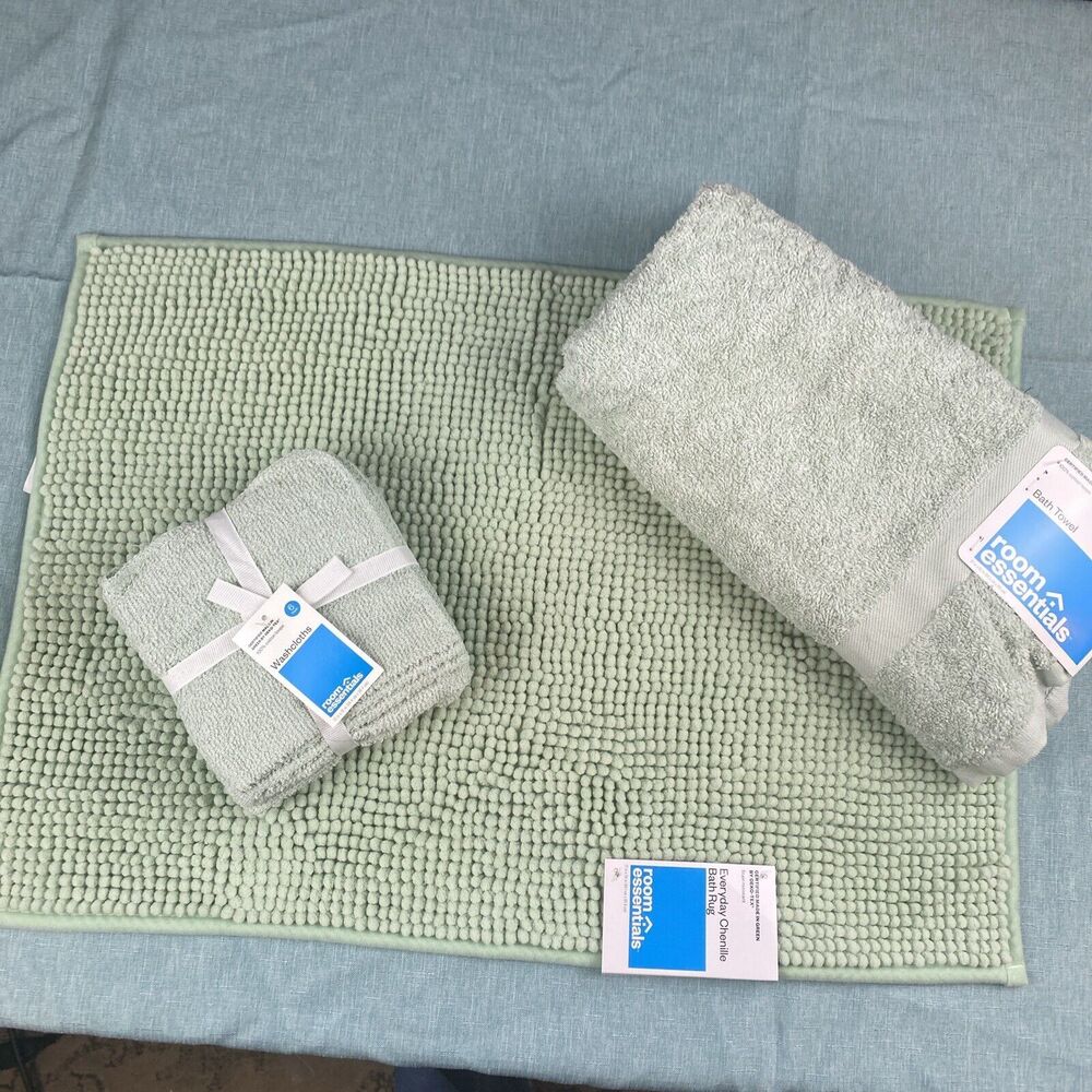 Bath Mat, Towel And Washcloths